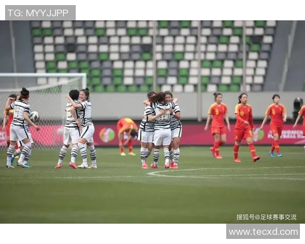 日本女足与英格兰女足激战正酣谁能在国际赛场上笑到最后